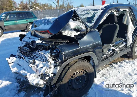 2021 Toyota Rav4 Le z USA, uszkodzony, nr VIN 2T3F1RFV8MW225377